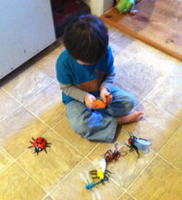 Load image into Gallery viewer, Jumbo Insects